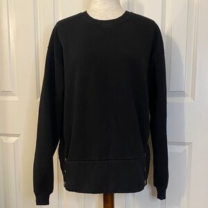 Women’s Black Sweatshirt size L